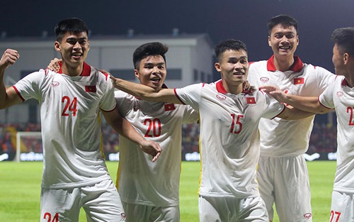 U23 Việt Nam và hàng tấn công chật chội