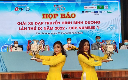 200 tay đua tranh chiếc Cúp 200 triệu đồng