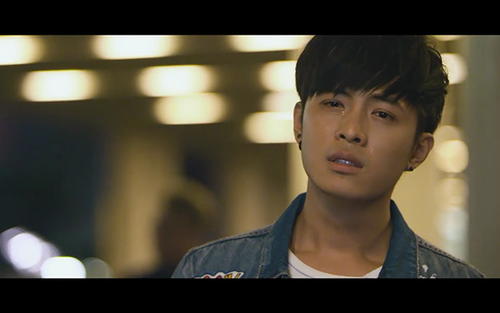 ‘Soái ca’ Gin Tuấn Kiệt đốn tim fan với MV ‘ngôn tình’ ở Hong Kong