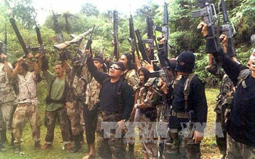 Phiến quân Philippines sát hại 7 công nhân đốn gỗ