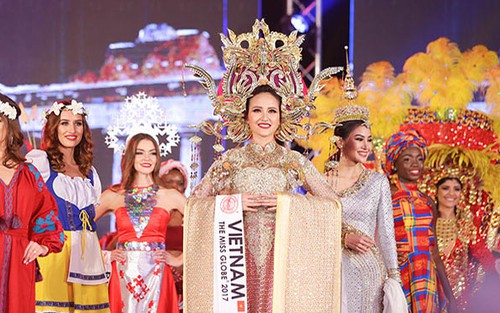 Khánh Ngân bất ngờ đăng quang Hoa hậu Hoàn cầu 2017