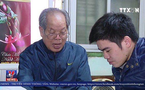 Video PGS Bùi Hiền chuyển thể Truyện Kiều sang chữ tiếng việt cải tiến