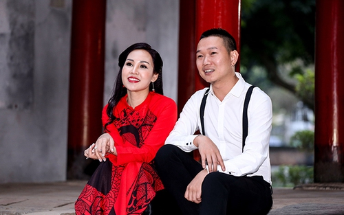Sao Mai Khánh Ly tình tứ cùng Minh Vương trong MV Tết