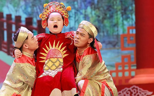 VIDEO Táo quân 2018: Bi Béo - quý tử nhà NSƯT Xuân Bắc ‘bản lĩnh’ khi bố làm quan to