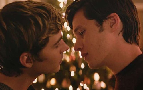 ‘Love, Simon’ hé lộ tình yêu đồng giới éo le của học sinh cấp ba