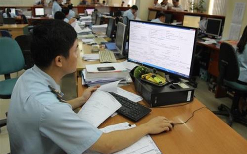 Vụ 'Nườm nượp cảnh kẹp tiền, đưa – nhận tại Hải quan Hải Phòng': Đình chỉ 3 Hải quan Cảng Đình Vũ