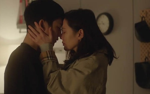 ‘Chị đẹp mua cơm ngon cho tôi’: Jin Ah 35 tuổi yêu em trai của bạn, có gì sai?