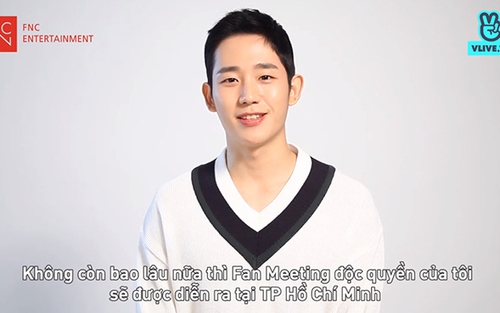 VIDEO: 'Nam thần' phim 'Chị đẹp mua cơm ngon cho tôi' háo hức 'hẹn hò' fan Việt