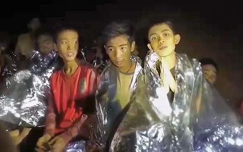 Nhật ký World Cup bằng thơ: Đội bóng Lợn Hoang chen ngang World Cup