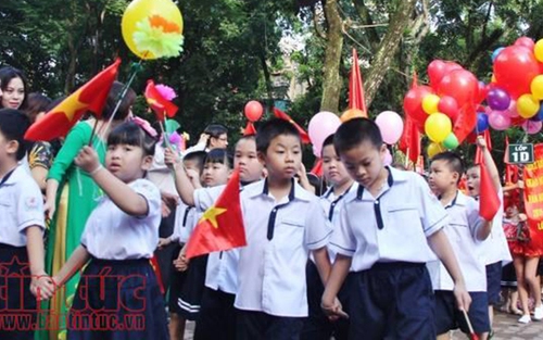 Tuyển sinh vào lớp 1 tại Hà Nội: Gần 87% chỉ tiêu được đăng ký thành công bằng hình thức trực tuyến
