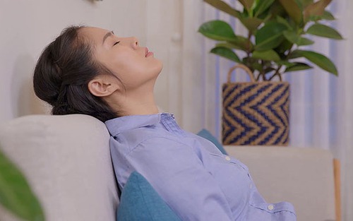 Xem 'Gạo nếp gạo tẻ' tập 44: Hương thêm khổ cực trăm bề vì phải sống chung với mẹ chồng