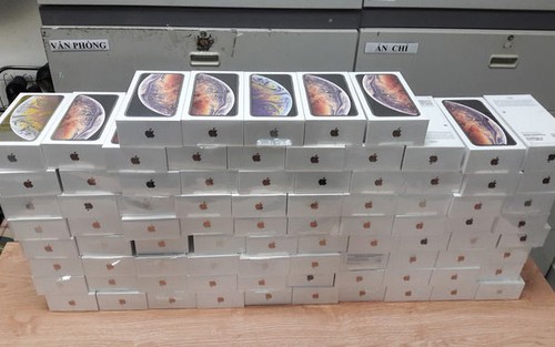 Hải quan Tân Sơn Nhất bắt giữ lô 250 Iphone mới không khai báo