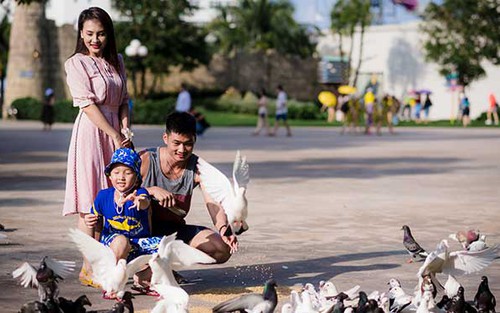 Bảo Thanh xúc động vì bất ngờ được tổ chức sinh nhật sớm