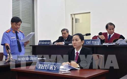 Vụ Vinasun kiện Grab: Đại diện Viện Kiểm sát nhân dân TP HCM nêu quan điểm