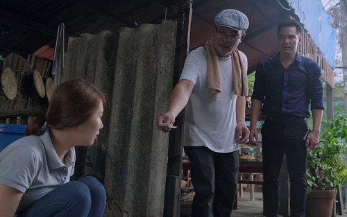 'Gạo nếp gạo tẻ': Hân ngỡ ngàng gặp Kiệt khi đang chạy bàn