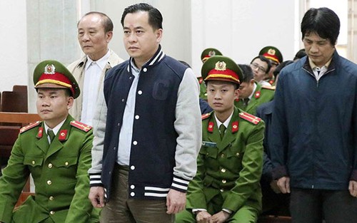 Nộp tiền mua bất động sản là thủ đoạn phạm tội tinh vi của Phan Văn Anh Vũ