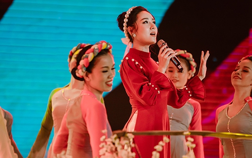 Chúc Xuân 2019: Tiệc âm nhạc thịnh soạn lên sóng VTV tối mùng 1 Tết