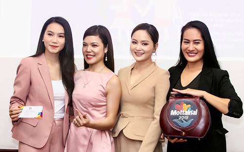 Diễn viên Lan Phương, Minh Cúc hào hứng tặng đồ đấu giá để gây quỹ Mottainai 2019