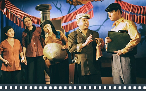 Sân khấu Thủ đô sáng đèn trở lại, mở màn với 'Bệnh sĩ'