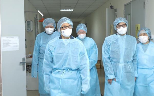 Phó Thủ tướng Vũ Đức Đam: Hà Nội cố gắng hoàn thành lấy mẫu xét nghiệm người từ vùng dịch về trước 4/2