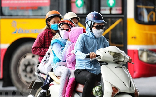 Ngày 2/4, nắng nóng tiếp tục xảy ra ở vùng núi các tỉnh Bắc và Trung Trung Bộ