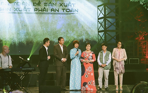 'Quán thanh xuân' tháng 4: NSND Quang Thọ, Hoàng Cúc nhớ mãi ký ức 'tiếng còi tầm'