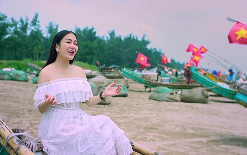Ca sĩ Tuyết Nga dành nhiều tâm huyết thực hiện 'Ngọc sáng xứ Thanh'