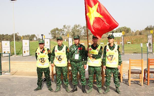 Army Games 2021: Đội tuyển Việt Nam đoạt giải Nhì đồng đội thi bắn súng AK tại Algeria