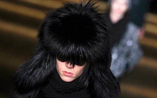 Thương hiệu thời trang Saint Laurent nói 'không' với lông thú