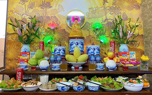 Chuẩn bị mâm cỗ, văn khấn cúng Rằm tháng Giêng Tết Nguyên Tiêu