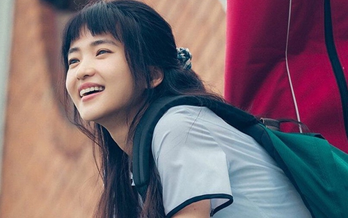 Nữ chính 'Twenty Five Twenty One': 32 tuổi đóng nữ sinh cấp ba ngọt ngào 'không hề giả trân'