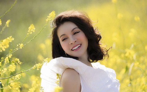 'Nữ hoàng ảnh lịch' Thanh Mai khoe nhan sắc 'thách thức thời gian'