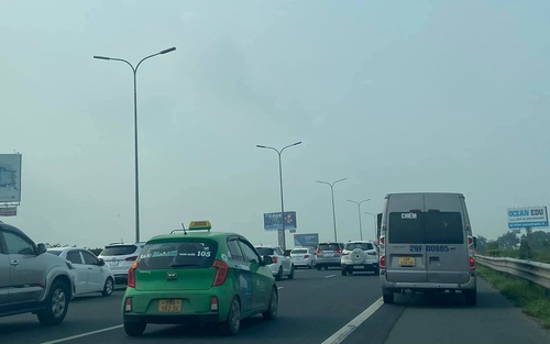 Từ Hà Nội về quê nghỉ lễ 30/4-1/5: Đi giờ nào, lộ trình ra sao khỏi tắc đường?