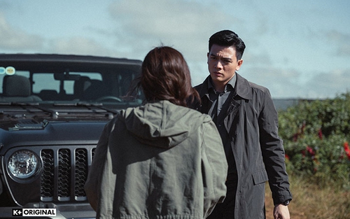 'Thót tim' với loạt tình tiết mới hé lộ trong trailer phim 'Trại Hoa Đỏ' của Victor Vũ