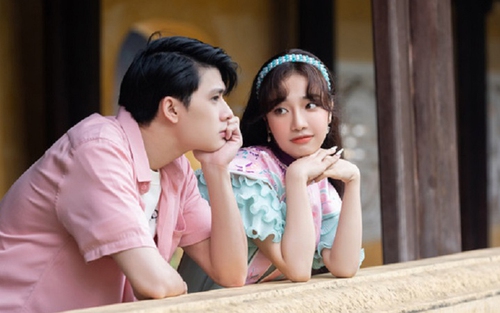 Hoàng Duyên ra mắt cùng lúc 2 MV thuần Việt, màu sắc đối ngược