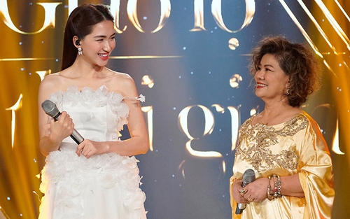 'Giao lộ thời gian': NSND Thanh Hoa khiến ca khúc của Hòa Minzy 'sang và trữ tình hơn'