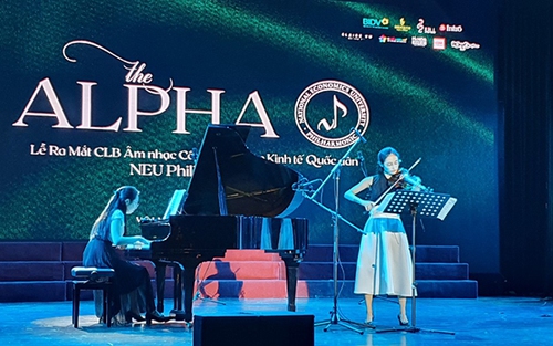 NEU Philharmonic: Lan tỏa âm nhạc cổ điển đến gần khán giả trẻ