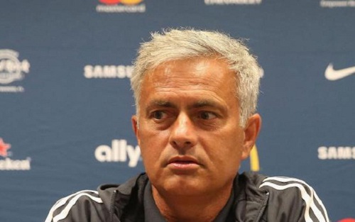 CHUYỂN NHƯỢNG M.U ngày 21/7: Mourinho họp khẩn. M.U theo đuổi Sanches và Aurier.