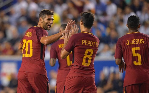 Cầu thủ AS Roma đá penalty CỰC DỊ, được tiến cử làm 'gia sư' cho Messi