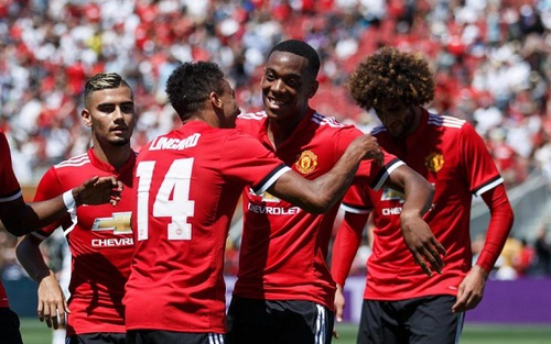 CẬP NHẬT tin tối 24/7: Martial là ác mộng với hậu vệ. Pique xác nhận tương lai của Neymar
