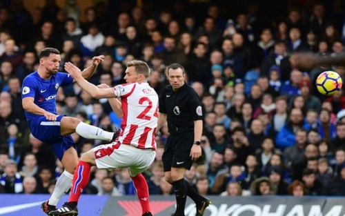 Video clip Drinkwater lập 'siêu phẩm' cho Chelsea vào lưới Stoke