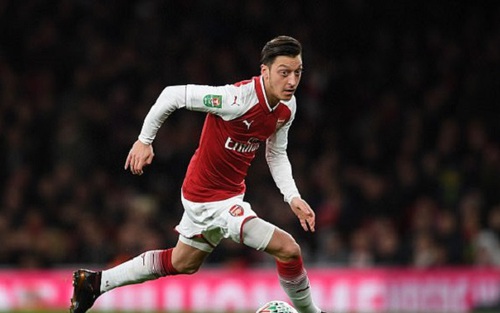 Chuyển nhượng Arsenal ngày cuối: Mua Aubameyang, bán Giroud, Oezil đồng ý gia hạn