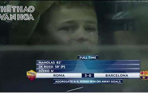 Ám ảnh với hàng loạt fan nhí Barca khóc như mưa sau trận thua không tưởng Roma