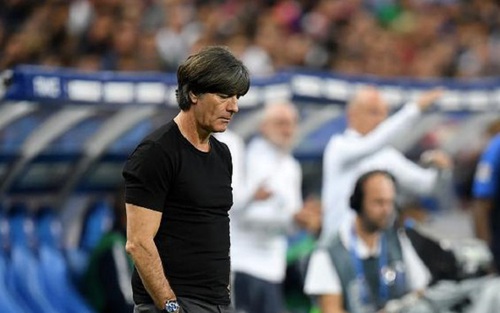 Vì sao tuyển Đức khủng hoảng, Joachim Loew vẫn không bị sa thải?