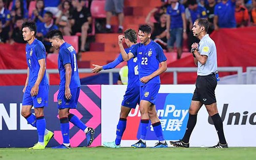 Những thống kê khủng khiếp về hàng công Thái Lan sau trận thắng Singapore