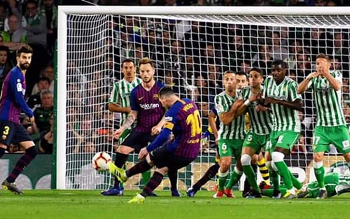 CẬP NHẬT sáng 18/3: Messi lập hat-trick siêu đẳng. MU quẳng 'cục nợ' cho Juve