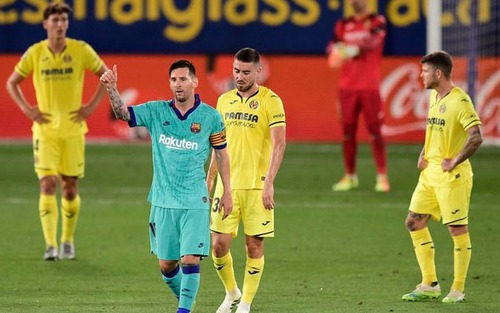 Villarreal 1-4 Barcelona: Messi kiến tạo tuyệt hảo, Barca bám đuổi Real