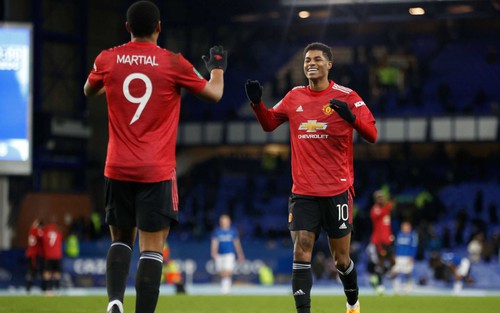 Everton 0-2 MU: Cavani và Martial ghi bàn, 'Quỷ đỏ' vào Bán kết Cúp Liên đoàn