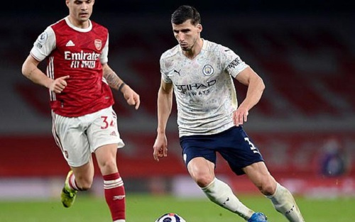 Tỏa sáng ở Man City, Ruben Dias được so sánh với Vidic của MU