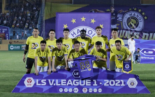 Kết quả bóng đá Hà Nội 0-1 Bình Định: Quang Hải tịt ngòi, Hà Nội FC thua muối mặt trên sân nhà